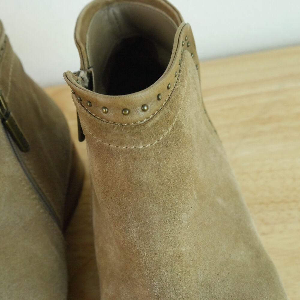 Italeau Miralda Suede Studded Ankle Bootie 37 1/2 US 7 Boho Western Italy Luxury - Picture 5 of 15